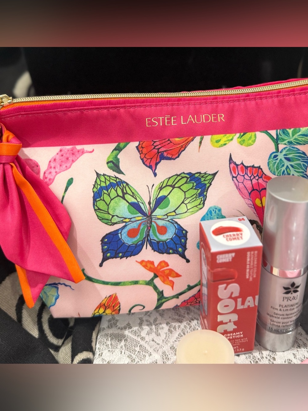 Estee Lauder Pink Floral Cosmetic Pouch with Bundle! - Picture 3 of 3